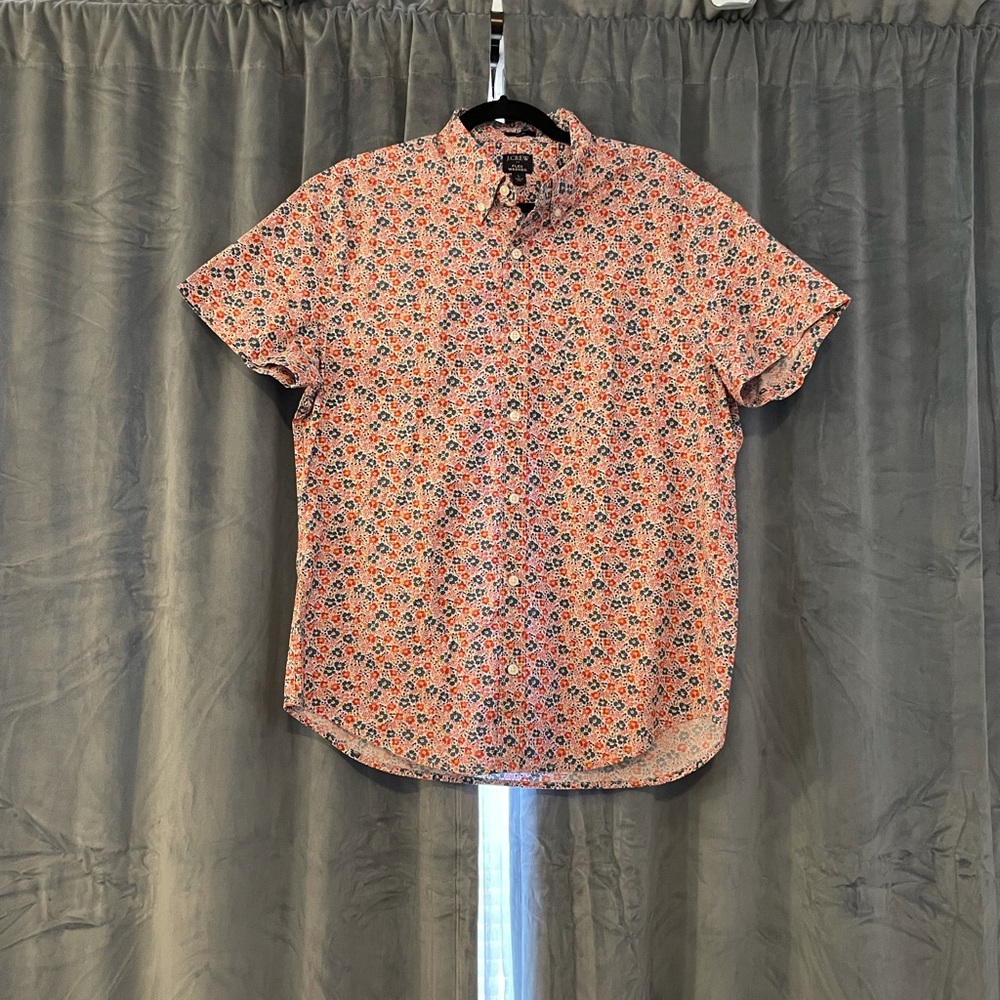 Short-sleeve floral-print slim casual shirt
